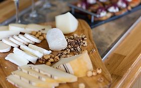 לייטהאוס תל אביב מבית מלונות בראון